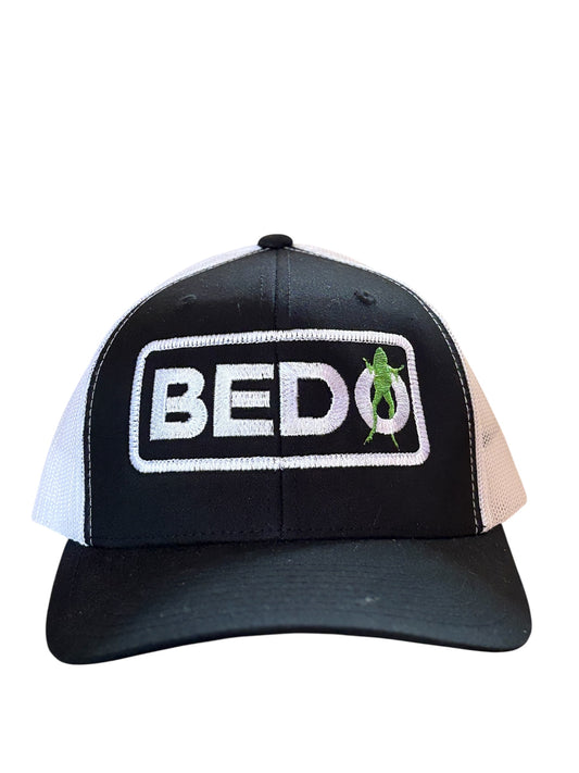 Black and White Frog Bedo Hat