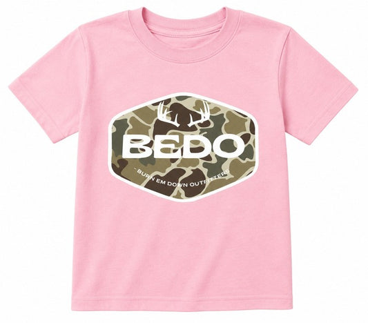 Pink Camo Badge Tee – Youth